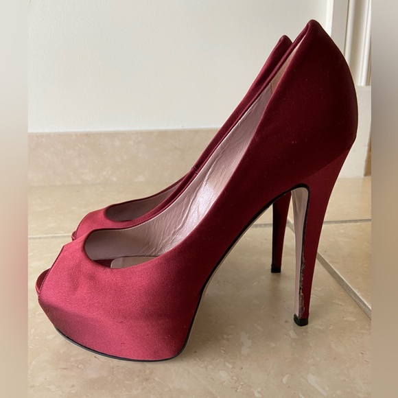 Silk Gucci Peep Toe Platform Pumps Heels 38.5/US 8.5 Burgundy Red - Picture 4 of 15
